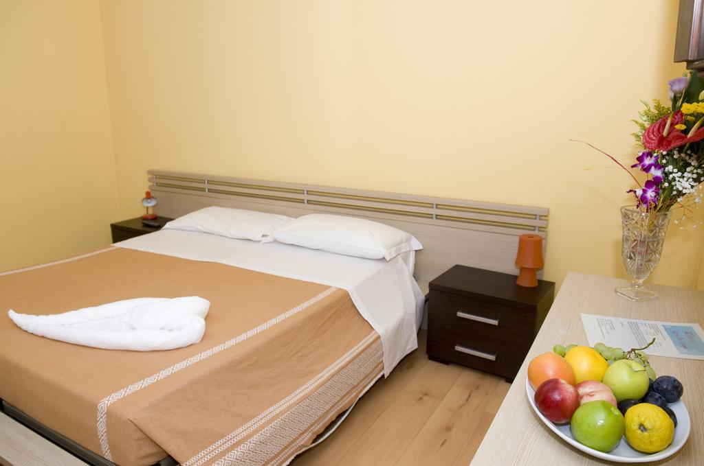 Hotel Rosa Dei Venti Lignano Sabbiadoro Oda fotoğraf
