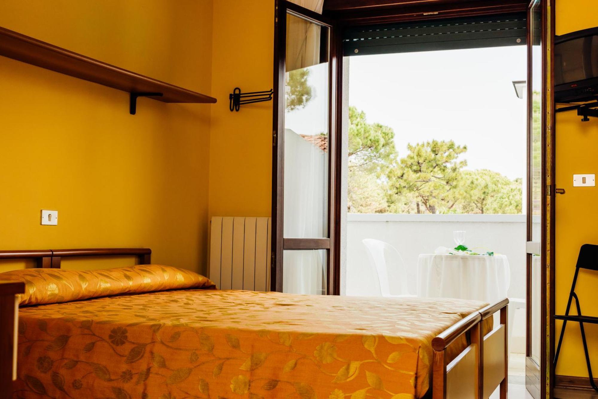 Hotel Rosa Dei Venti Lignano Sabbiadoro Oda fotoğraf